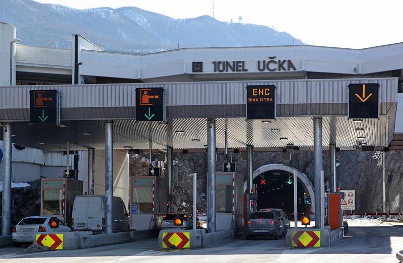 6865.tunel ucka