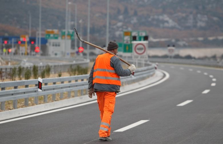 2016 10 19 za devetero radnika hac mora isplatiti 2 4 milijun