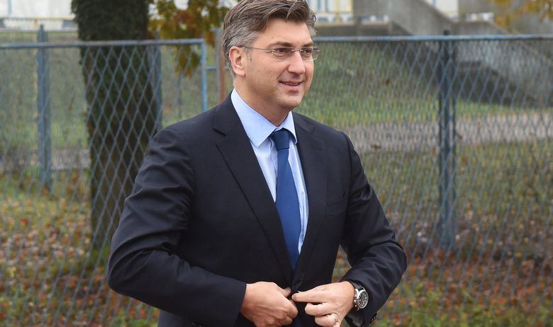 2016 11 10 plenkovic presjekao celnici javnih poduzeca birat 
