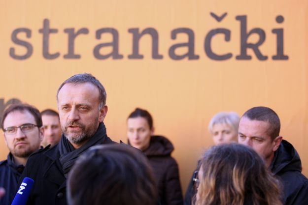 2016 2 5 platforma ne damo nase upozorava javna poduzeca ne