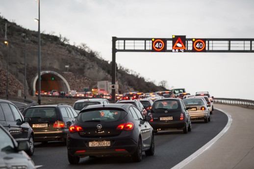 2016 3 30 prometni kolaps na uskrsni ponedjeljak se mogao iz