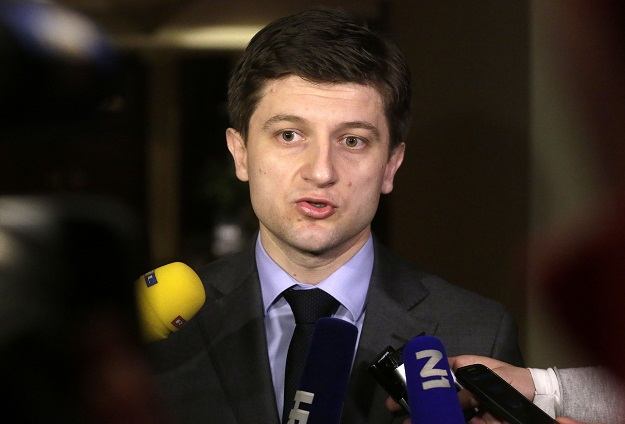 2016 4 17 ministar financija najavio uskoro se zaduzujemo za