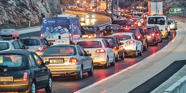 2016 4 8 padaju prve smjene zbog uskrsnog kaosa na dalmatin
