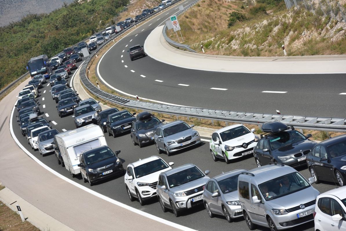 2016 7 27 autoceste u sest mjeseci veci prihodi ali i vise n