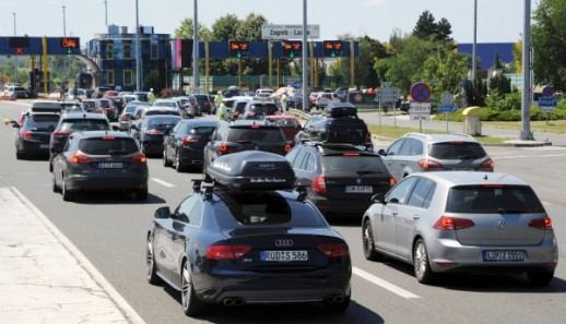 2016 8 8 hrvatske autoceste biljeze rekordan promet prihodi