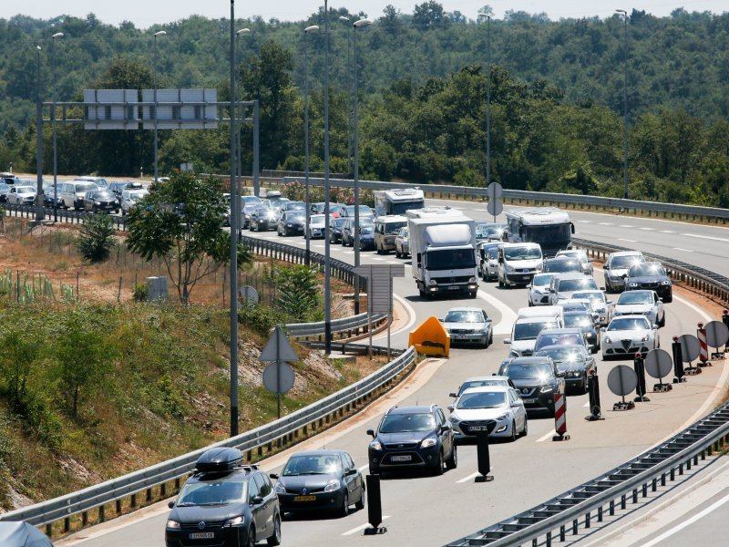 2017 11 9 cestarske tvrtke napusta vise od 200 radnika pogle