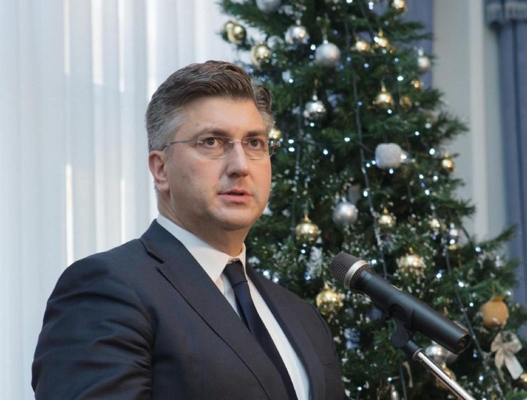 2017 12 4 plenkovic vlada razmatra paket mjera za povecanje 
