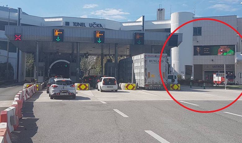 2018 7 9 na ulazu u tunel ucka postavljen ogromni led ekran(1)