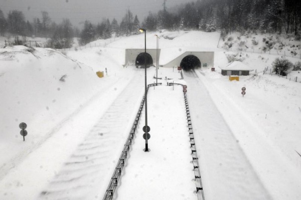 8055.snijeg led na a6