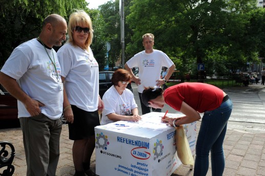 8433.potpisi protiv outsourcinga