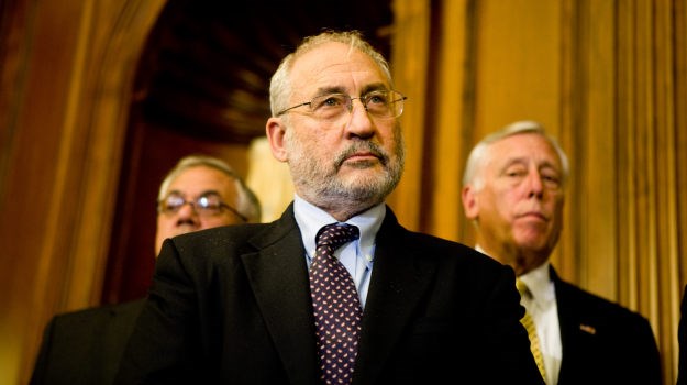 8773.stiglitz