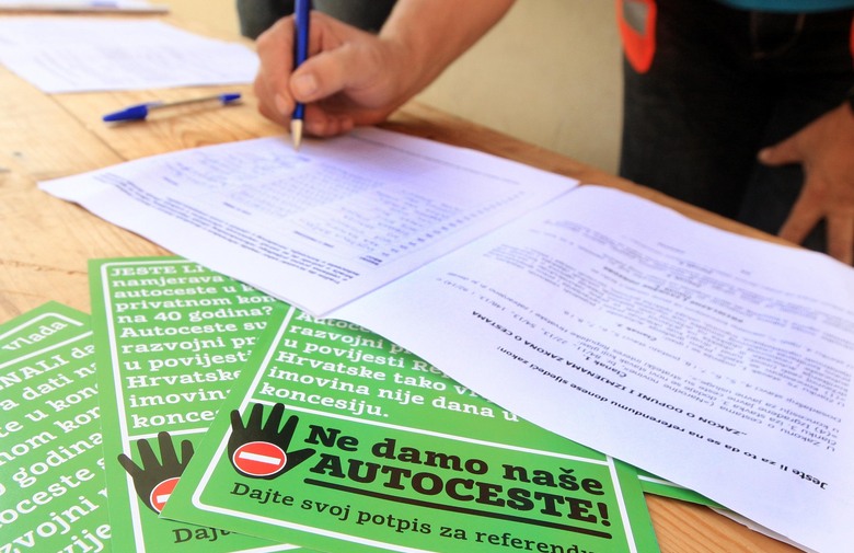 9015.potpisivanje za referendum