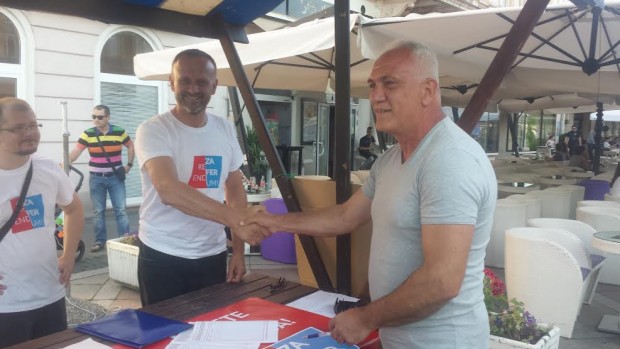 9629.stanic na standu