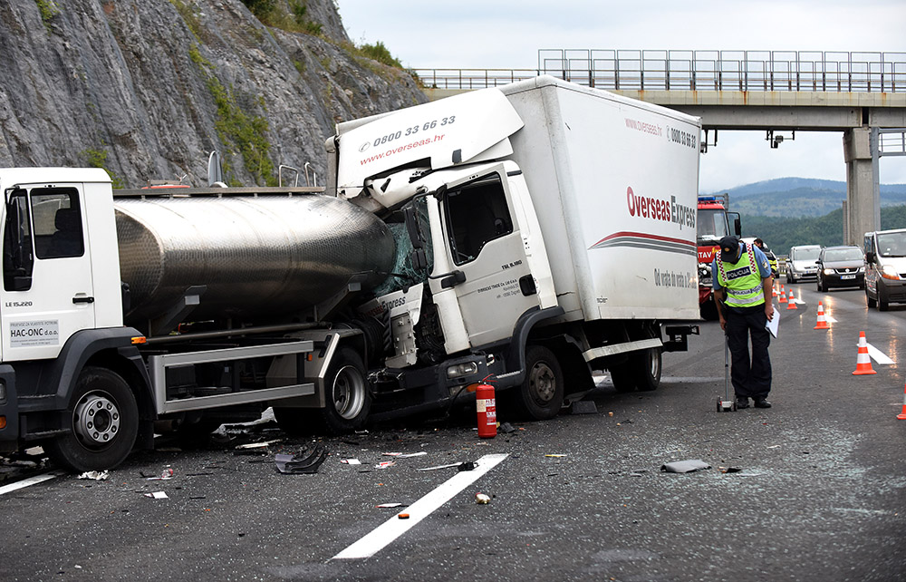 9740.prometna nezgoda